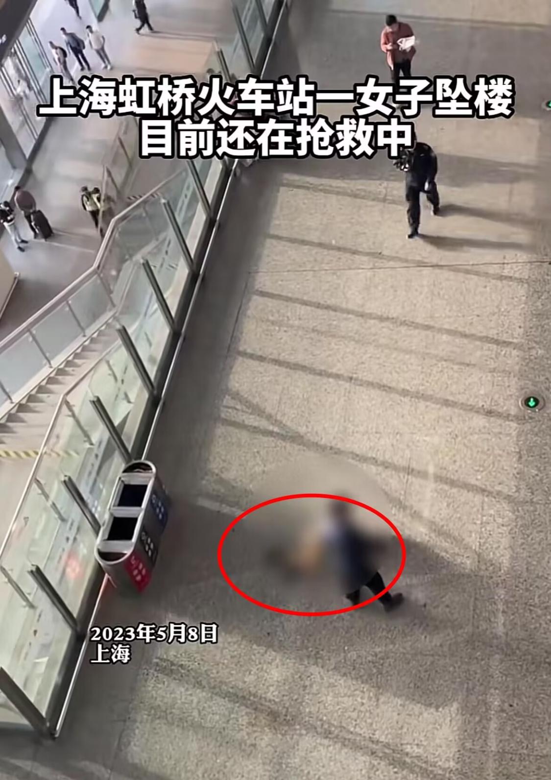 一女子意外坠楼一女子意外坠楼的惊人事件，深度解析背后的原因与反思