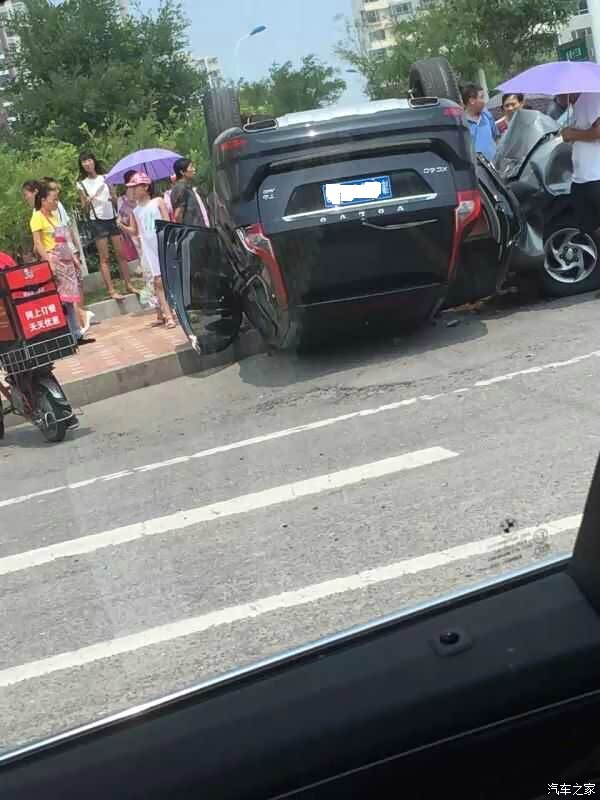 续保2小时就出车祸续保后两小时遭遇车祸，如何应对？一篇文章给你解答！