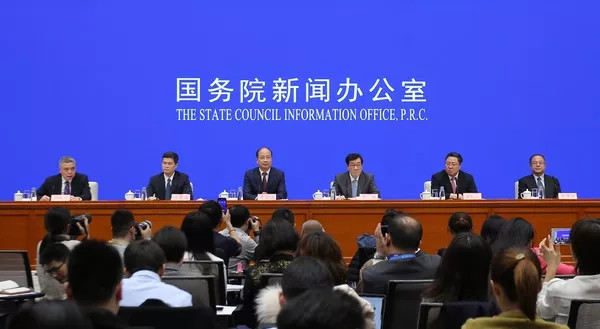 易会满执掌证监会5年3000点20次失守易会满执掌证监会期间，中国股市经历了多次波动和变化。关于股市的点位问题，股市的走势受到多种因素的影响，包括宏观经济环境、政策调整、公司业绩等等。因此，点位的得失并不能完全反映监管机构的业绩和表现。