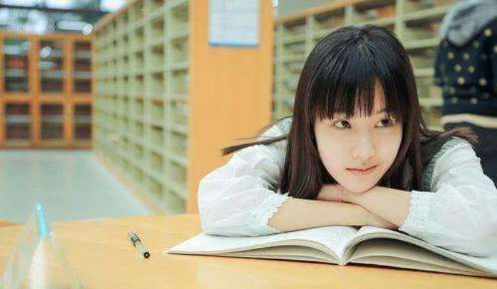 同校女生怎么追如何追求同校女生，校园恋爱的正确姿势